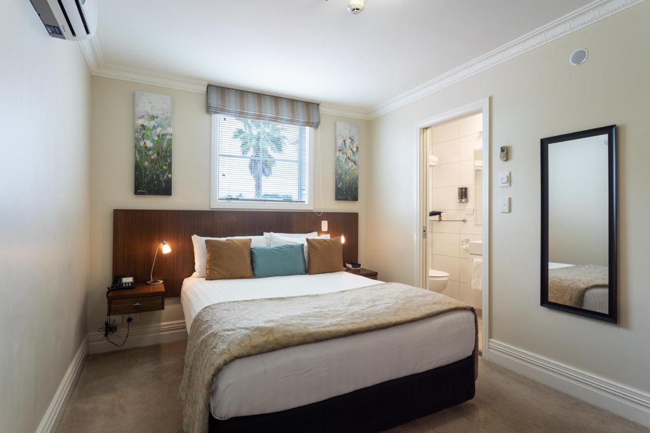 Tuakau Hotel Eksteriør bilde
