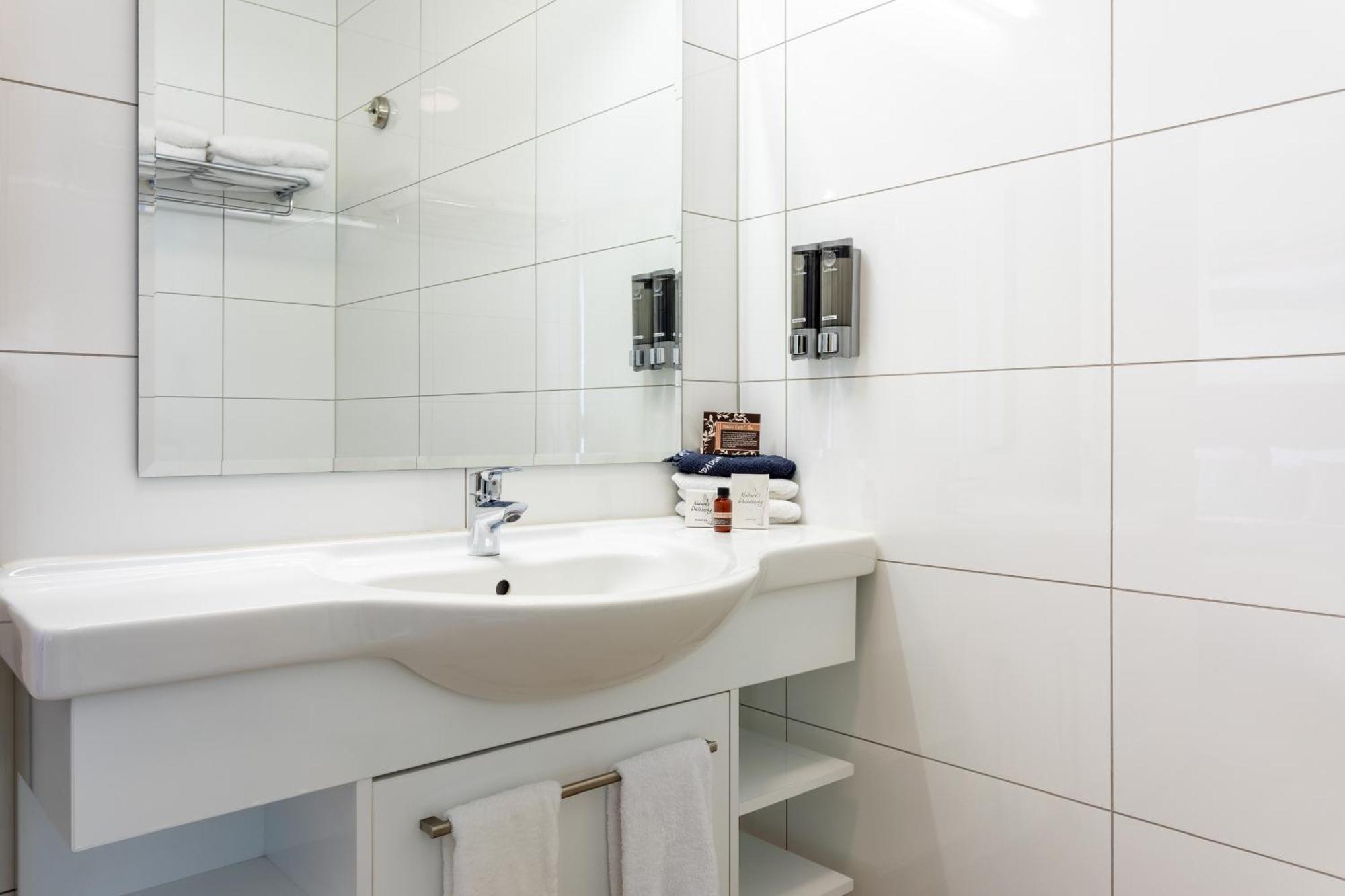 Tuakau Hotel Eksteriør bilde