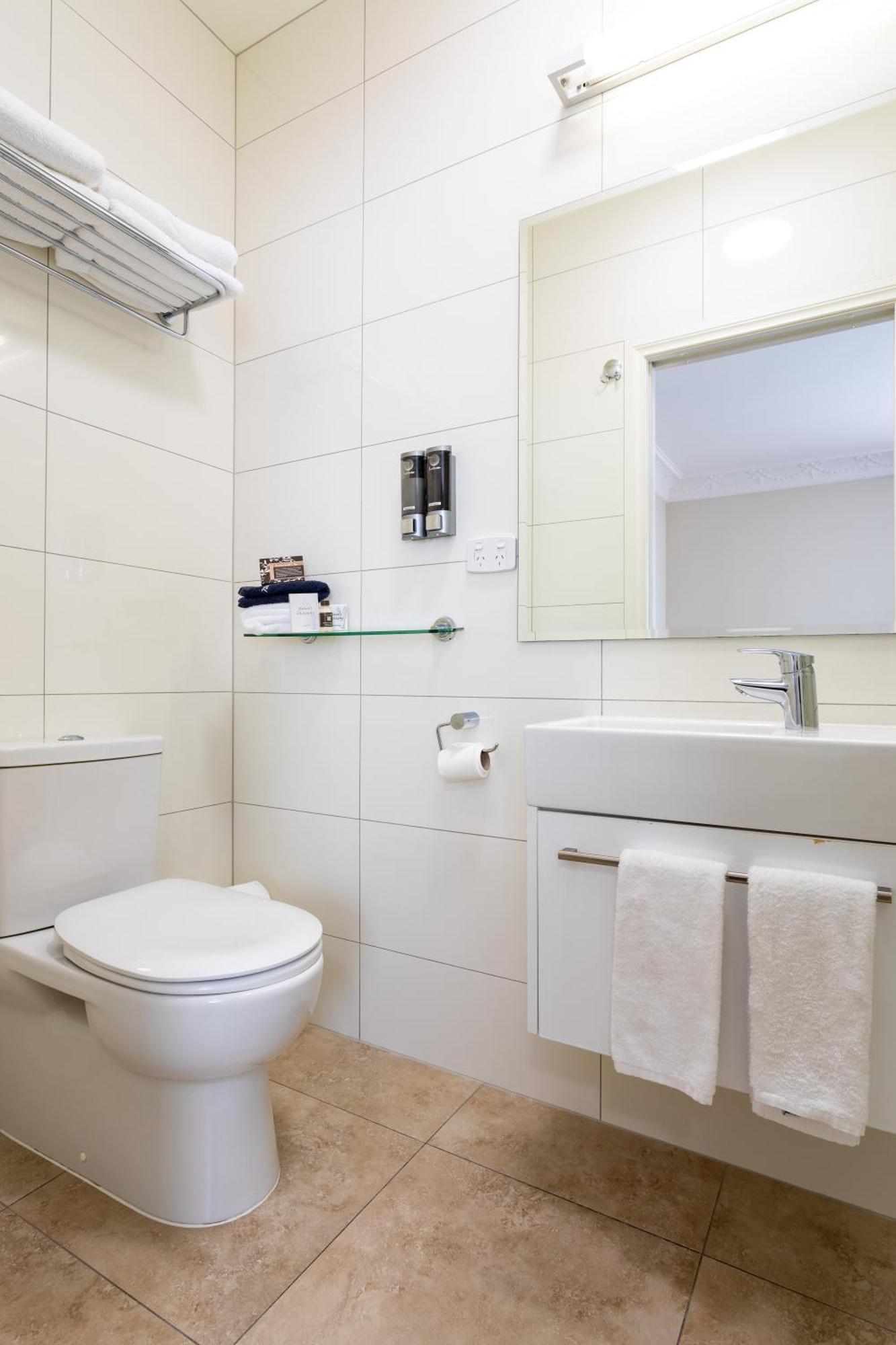 Tuakau Hotel Eksteriør bilde