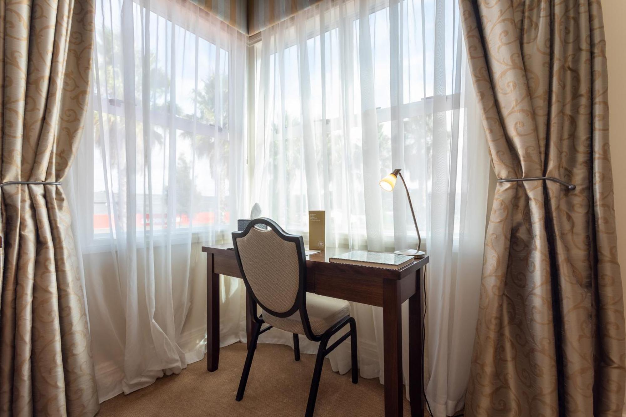 Tuakau Hotel Eksteriør bilde