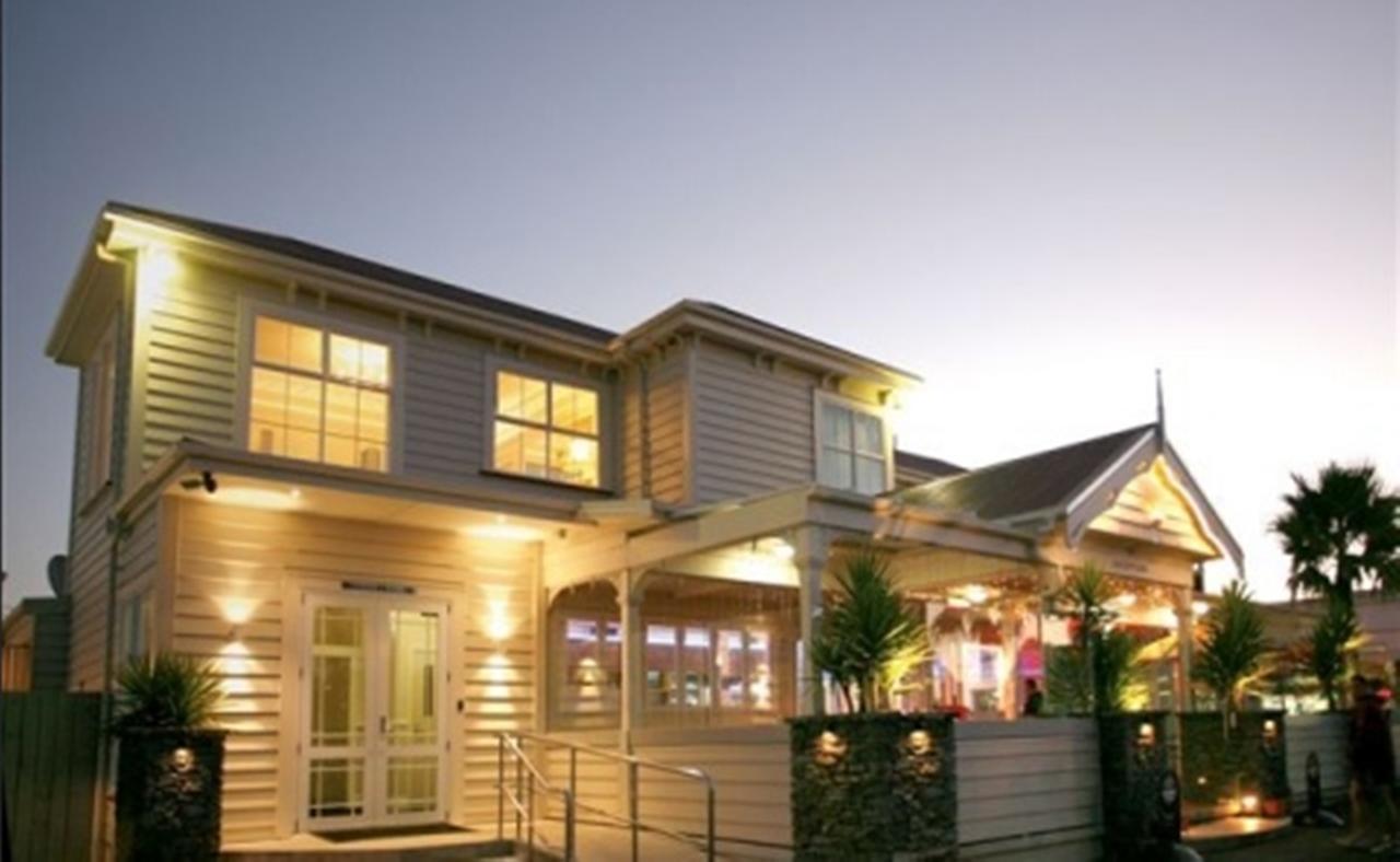 Tuakau Hotel Eksteriør bilde