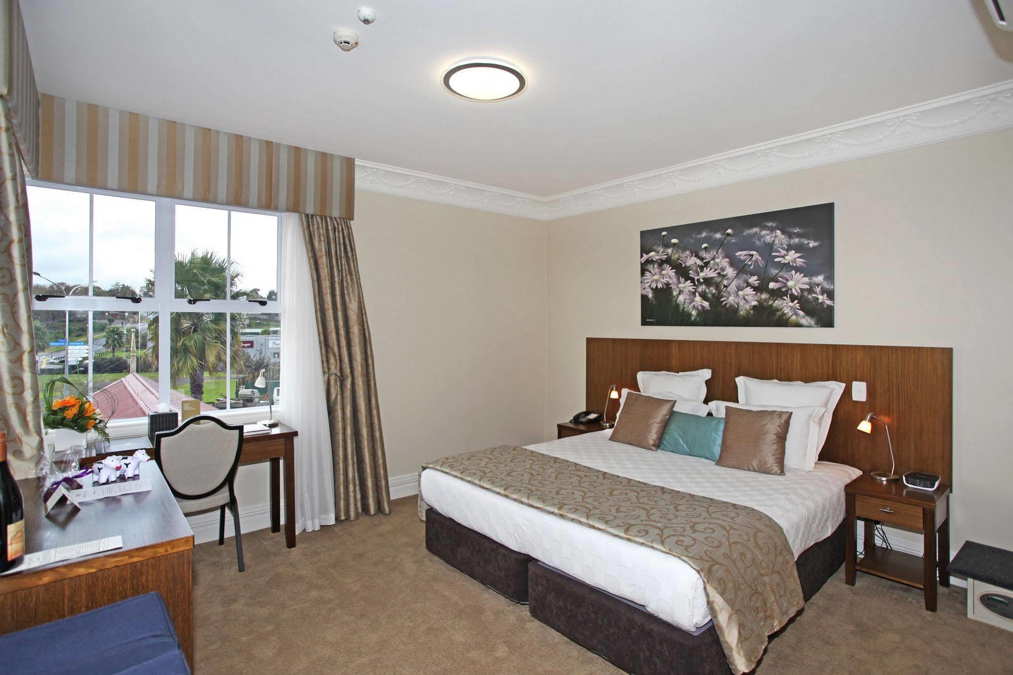 Tuakau Hotel Eksteriør bilde
